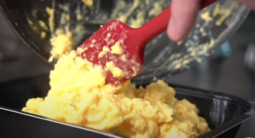 Scrambled Eggs made with MINOR'S® Culinary Cream